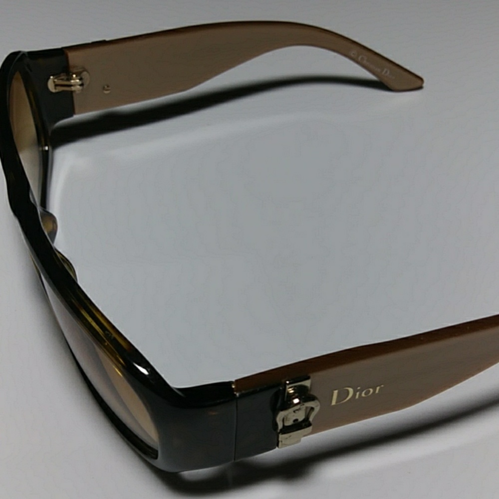 CHRISTIAN DIOR Sunglasses